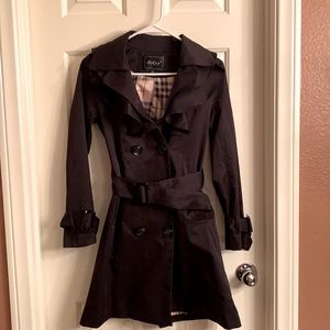 Bikes Mid length Black Modern Trench Coat. Size Medium. Winter. Ruffles/ Belt